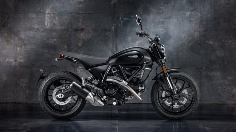 Scrambler-Icon-Dark-MY25-pagina-prodotto-media-slider-1920x1080-05